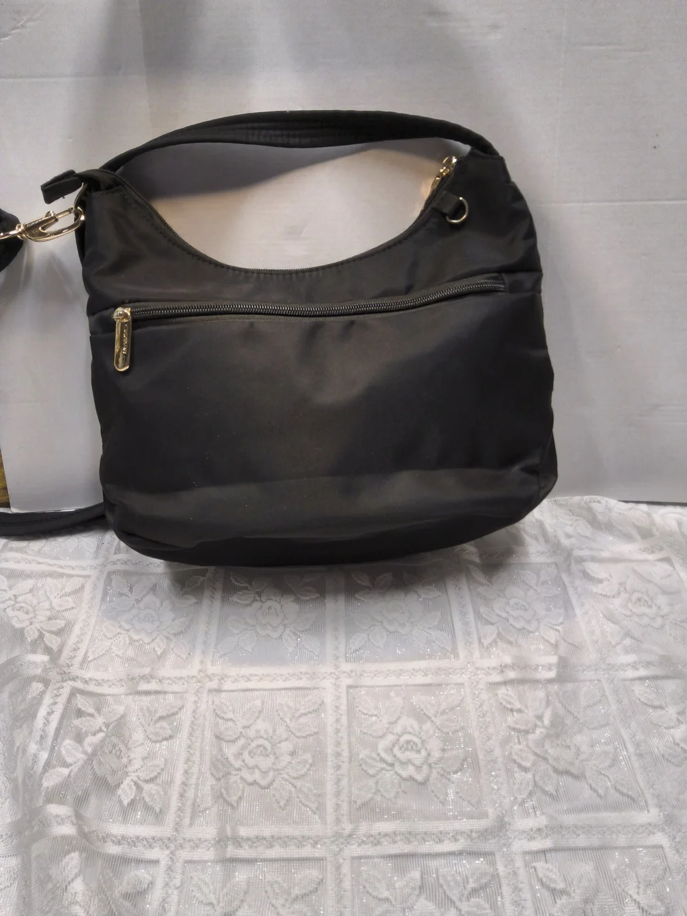 Preloved Travelon Black Nylon Shoulder Bag with Goldtone Hardware